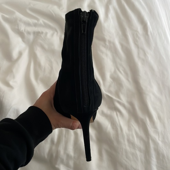 Siren Anika Black Suede Booties- Size 7 - Picture 5 of 7